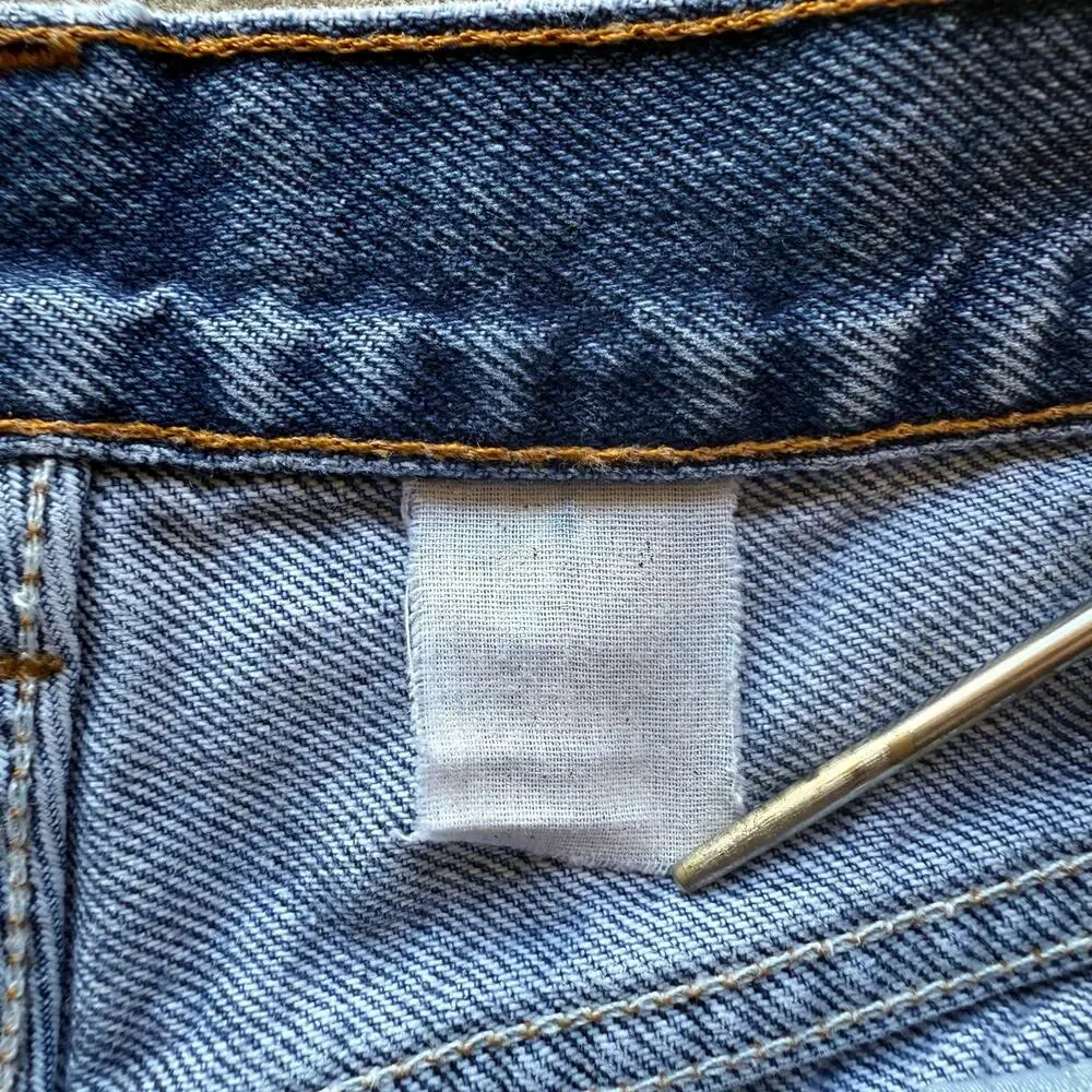 Vtg 1990s Levis 505s Medium Wash Denim Blue Jeans Size 32x29